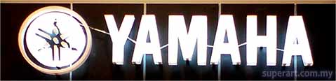 signage-yamaha-design-superart-1